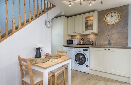 Edlingham Cottage | ROSE COTTAGE, pet friendly, character holiday cottage in Edlingham