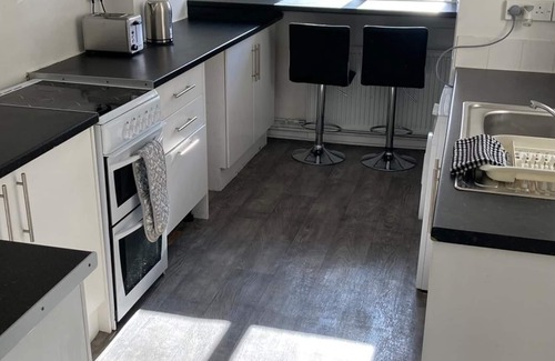 Selby House | Rose Cottage (Quiet location)