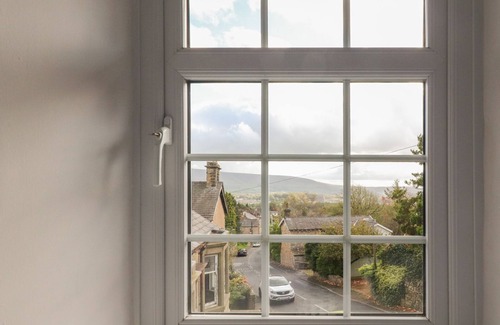 Clitheroe Cottage | ROSE COTTAGE, romantic, character holiday cottage in Chatburn