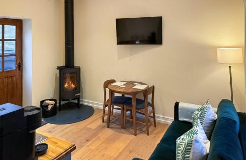 Northwich House | Rose Cottage - Uk45497