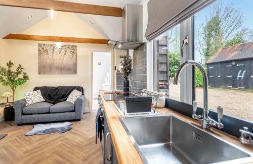Chipstead House | Rose Cottage - Uk49048