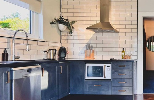 New Town Apartment | Rose Court "Aristone". Rest, Relax & Revitalize