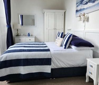 Babbacombe Apartment | Rose Court Holiday Apartments