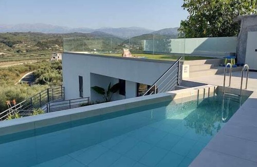 Polemarchi House | Rose Cozy Getaway - 3 Pearls Pool Retreat