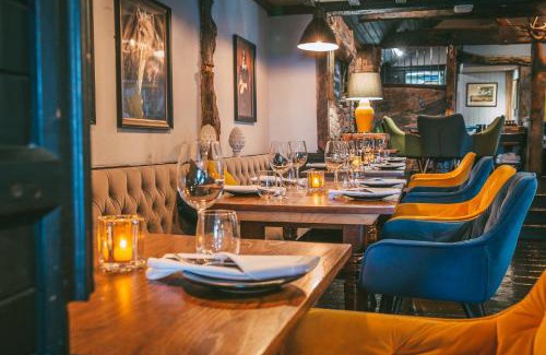 Knutsford Hotel | Rose & Crown Inn
