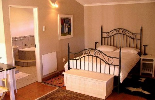 Harrismith Apartment | Rose Garden Manor House
