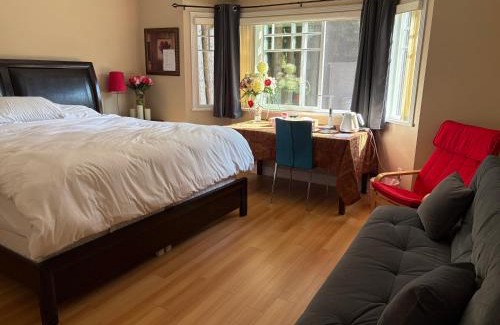 Richmond Bed & Breakfast | Rose Garden Vancouver