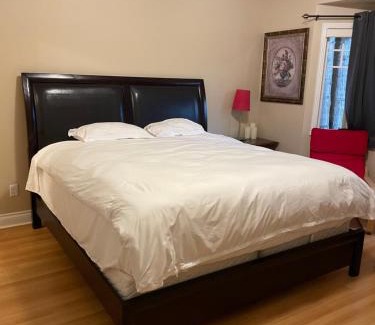 Richmond Bed & Breakfast | Rose Garden Vancouver