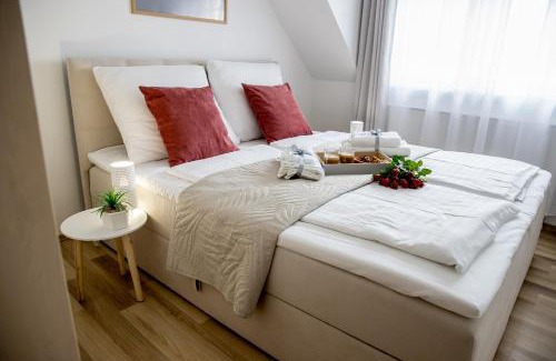 Zalaegerszeg Apartment | Rose Gold Apartment