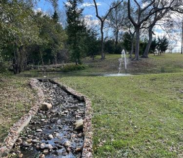 Brenham House | Rose Hill Farms- Relax at Your 12 Acre Farmhouse Retreat !