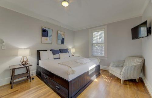 Columbia House | Rose Hill Retreat-Mins to USC