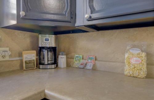 Columbia House | Rose Hill Retreat-Mins to USC