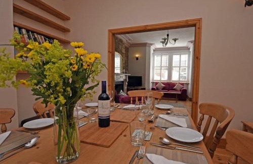 Alnmouth House | Rose House