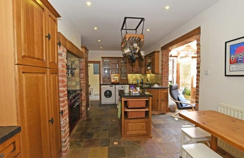 Alnmouth Cottage | ROSE HOUSE, pet friendly, luxury holiday cottage in Alnmouth