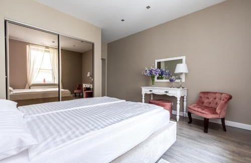 Old Town Apartment | Rose Old Town Apartment