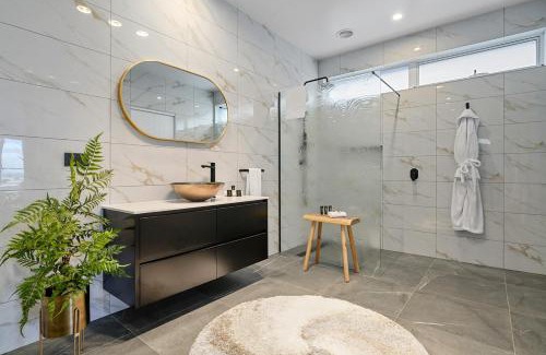 Stanley Apartment | Rose's Villa