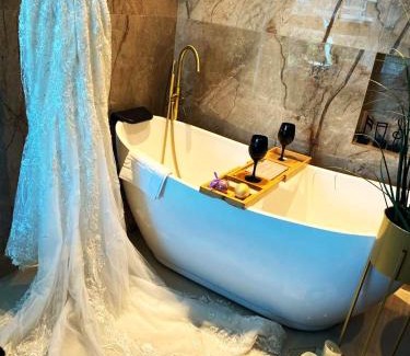 Caesarea Apartment | Rose Suite