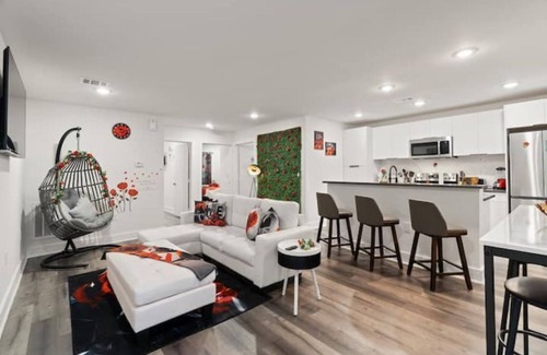 Old East Dallas House | Roseate 2BR Downtown