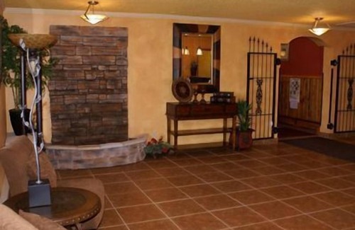 Roseau Hotel | Roseau Motel and Diner