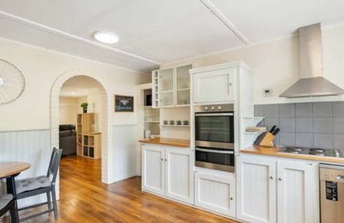 Maydena House | Rosebrooke Cottage