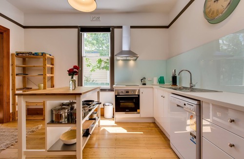 North Hobart House | Rosehaven Cottage