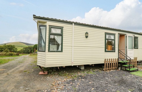 Llanfyrnach Cottage | ROSEHAVEN, pet friendly, with a garden in Crymych