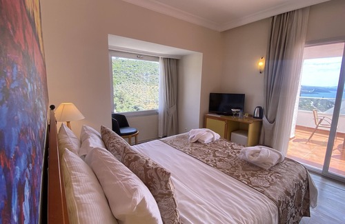 Gulluk Hotel | Roseira Beach Resort