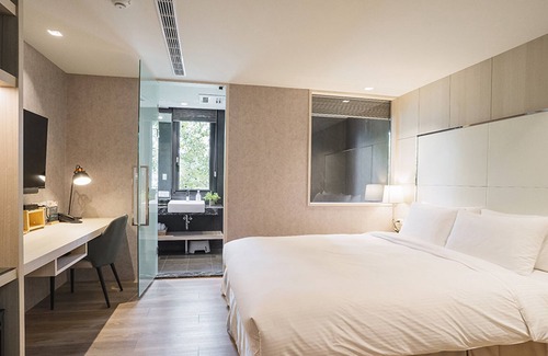 Daxi District Hotel | Roselnn