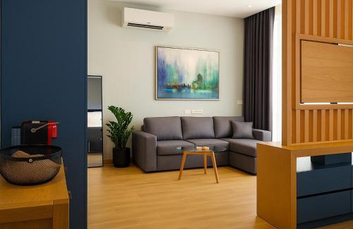 Ishem Apartment | Rosemarine Villas