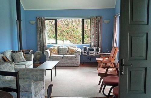Hahei House | Rosemary Cottage - Hahei Holiday Home