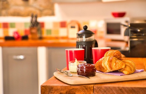 Lower Trengale Cottage | ROSEMARY Cottage is a Pretty Cottage with Lovely Views - Dog Friendly