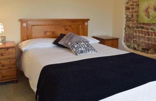 Potter Heigham House | Rosemary - E4484A