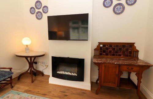 Adare House | Rosemont