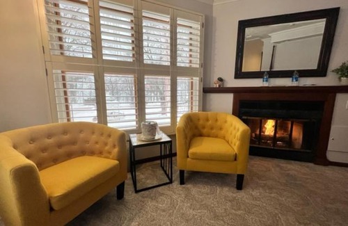 Douglas Bed & Breakfast | Rosemont Inn Resort