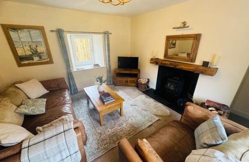 Gorstan House | Rosemount Cottage ONE- Highland Cottage