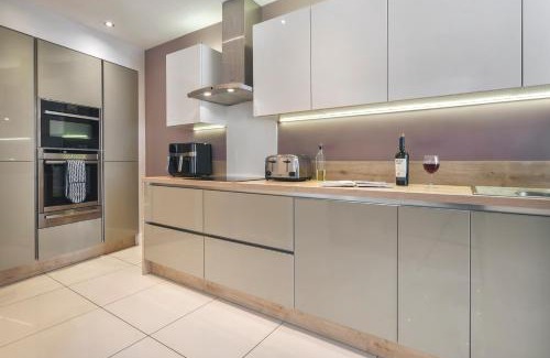 Windermere House | Rosemount Lake District Townhouse with Hot Tub