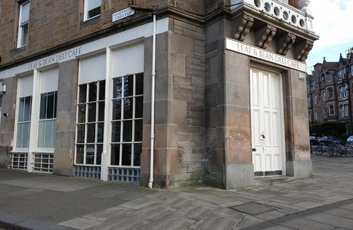 Marchmont Apartment | Roseneath Place - Lovely 2 bed near Meadows with private parking