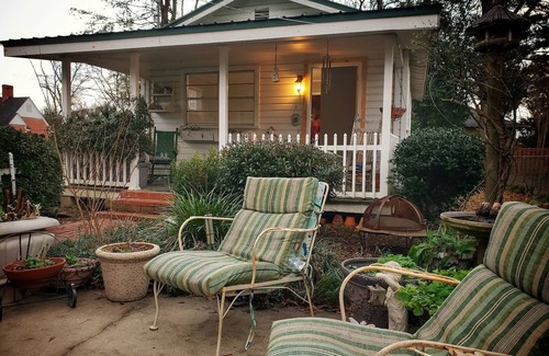 Brewton House | Rose’s Cottage is a Beautiful serene cottage nestled in the heart of Brewton, AL