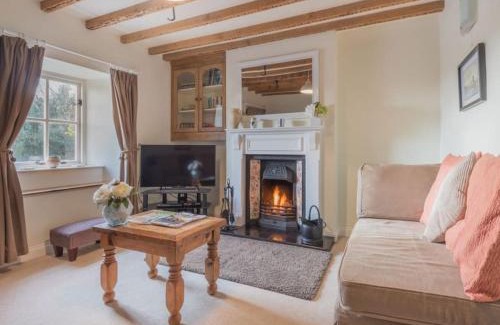 Holmrook House | Roses Cottage - near Scafell Comfy Modern Idyllic