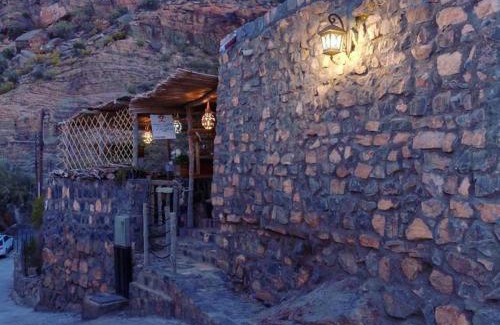 Sayq House | ROSES HOUSE OMAN