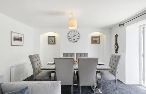 Portreath House | Rosevilla Farmhouse