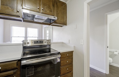 Rosewood House | Rosewood Area Townhouse near USC