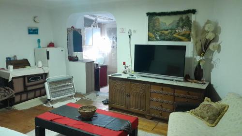 Skopje House | Rosewood Balkan Cottage