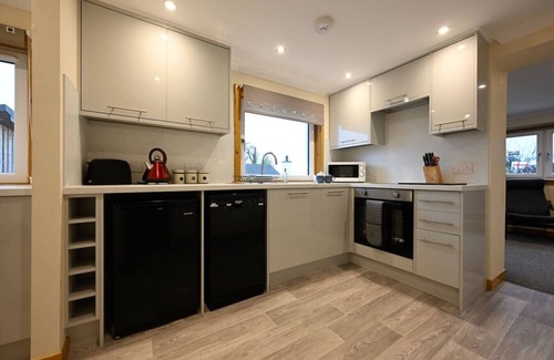 Fort William Cottage | Rosewood Cottage in Fort William Town Centre