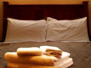 Sherborne Street Hotel | Rosewood Court Motel