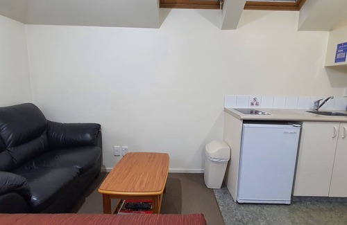 Sherborne Street Hotel | Rosewood Court Motel