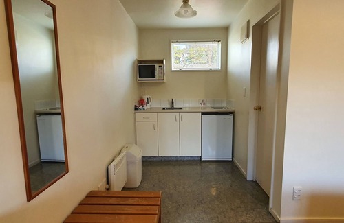 Sherborne Street Hotel | Rosewood Court Motel