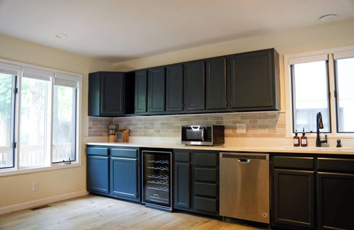 Winston - Salem House | Rosewood Loft I Upper Suite