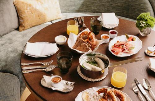 Kreuzviertel Hotel | Rosewood Munich