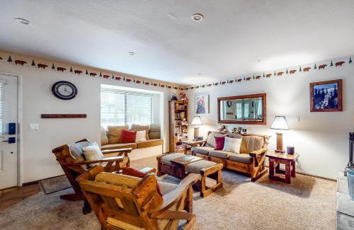 Summit Estates House | Rosie's Hideaway #331